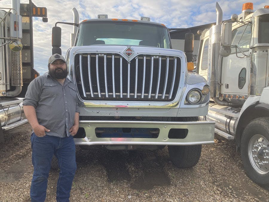 Adam_Badduik_Navistar_Rookie_900x675